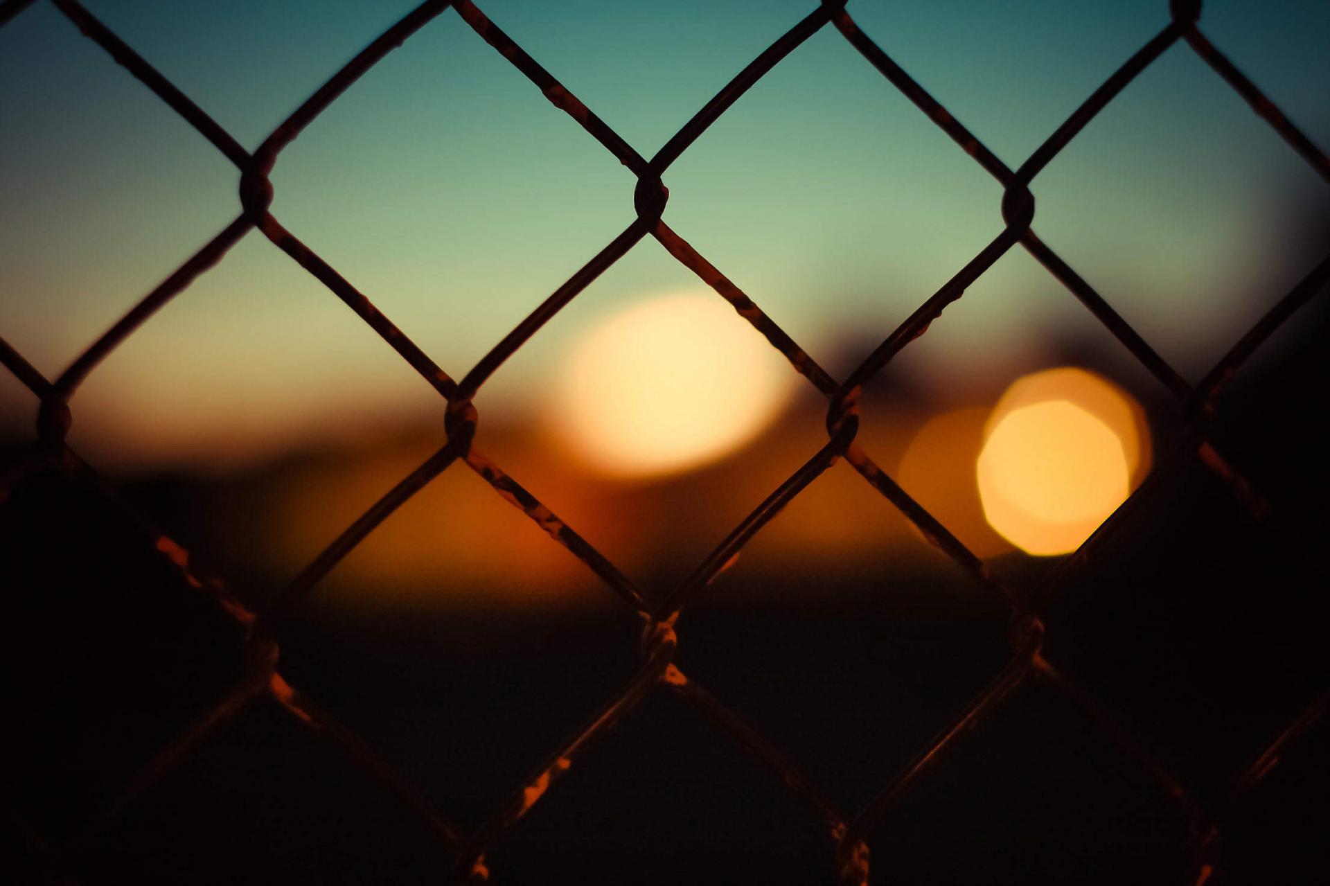Abstract bokeh through a fence free stock photos picjumbo img 0714 2210x1473